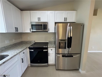 Wow! Southwest Cape Coral 3/2/2 home with all utility - photo 5