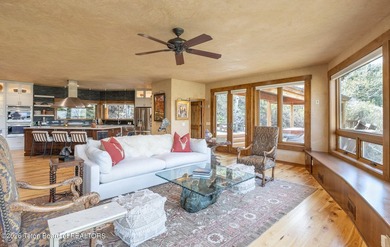 Dramatic Snake River views distinguish this property in Deer - photo 8