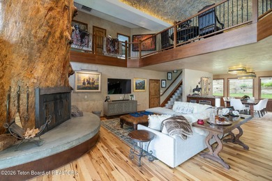 Dramatic Snake River views distinguish this property in Deer - photo 10