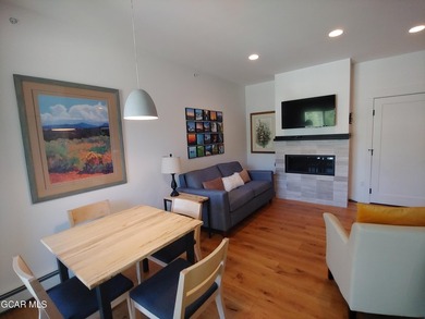 Welcome to this well designed, Fully Furnished 1 BR,1 BA Condo - photo 6