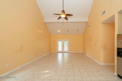 Close to the Beach! Home offers 2b/2b with an open living/dining - photo 7