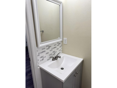 Renovated Condo in Riverway at Aichele Terrace!Welcome to 1910 - photo 9