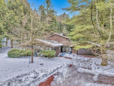 Mountain Lake Home For Sale in Bear Creek Village Pennsylvania