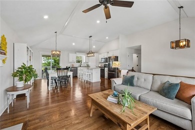 Additional listing photo 4