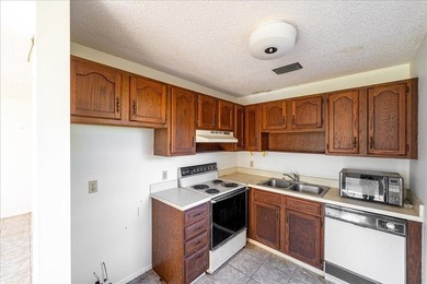 Ground-floor 1BD/1.5BATH condo in Vista St. Lucie-handyman - photo 6