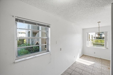 Ground-floor 1BD/1.5BATH condo in Vista St. Lucie-handyman - photo 8