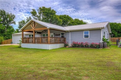 Lake Home For Sale in East Tawakoni, Texas