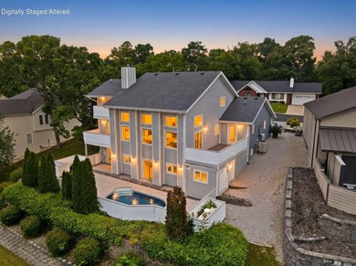 Luxury Golf Course Estate in Gated Pointe Royale w/ Private Pool - photo 2
