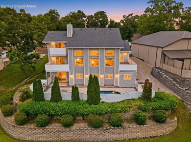 Luxury Golf Course Estate in Gated Pointe Royale w/ Private Pool - photo 6