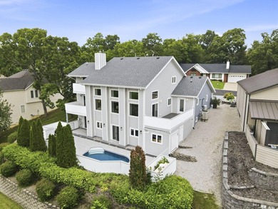 Luxury Golf Course Estate in Gated Pointe Royale w/ Private Pool - photo 8