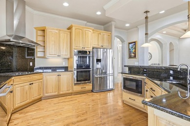 This extraordinary south Richland estate offers rare privacy and - photo 13