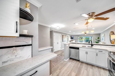 GORGEOUS 2 BEDROOM, 2 BATH VILLA WITH SPECTACULAR - photo 13