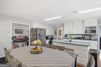 Just Minutes from Lake Sinclair - Space, Comfort & Updates - photo 14
