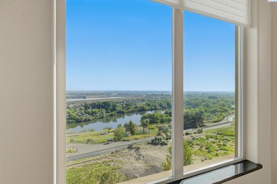 This extraordinary south Richland estate offers rare privacy and - photo 17
