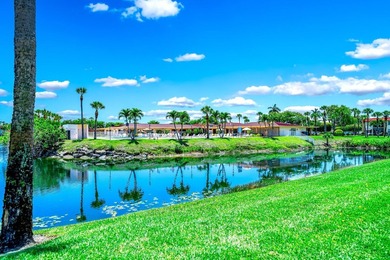 GORGEOUS 2 BEDROOM, 2 BATH VILLA WITH SPECTACULAR - photo 24