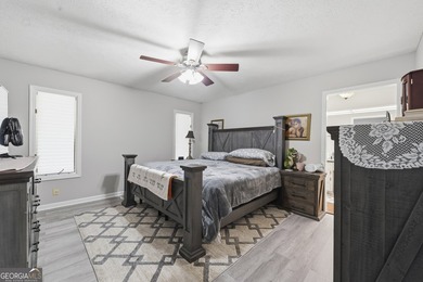 Just Minutes from Lake Sinclair - Space, Comfort & Updates - photo 25
