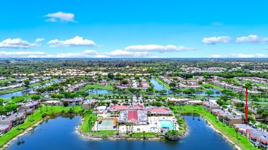 GORGEOUS 2 BEDROOM, 2 BATH VILLA WITH SPECTACULAR - photo 27