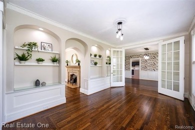 A timeless home in a beloved neighborhood, thoughtfully - photo 10