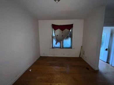 Welcome to this unique and versatile townhouse located in the - photo 2