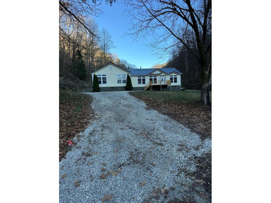 Fishtrap Lake Home For Sale in Pikeville Kentucky