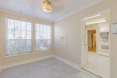 Chickamauga Lake Home Sale Pending in Chattanooga Tennessee