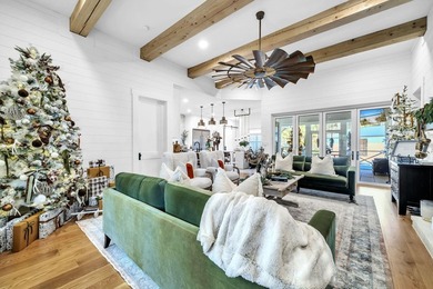 OMG! Nothing like this on the market. Cutest farmhouse this side - photo 24