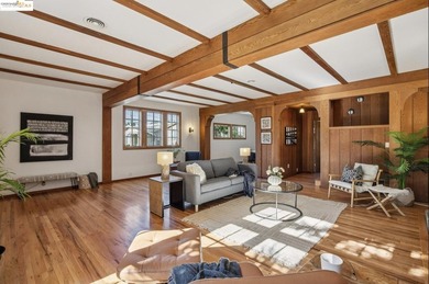 Originally built as a carriage house for the historic Oak Tree - photo 5
