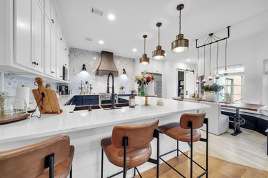 OMG! Nothing like this on the market. Cutest farmhouse this side - photo 30