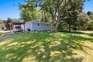 Move-in ready 3-bedroom, 1-bath ranch featuring numerous updates - photo 4