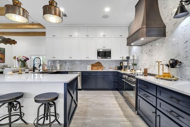 OMG! Nothing like this on the market. Cutest farmhouse this side - photo 35