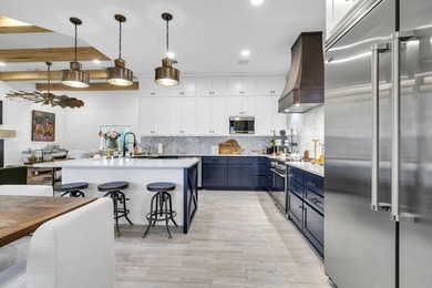 OMG! Nothing like this on the market. Cutest farmhouse this side - photo 37