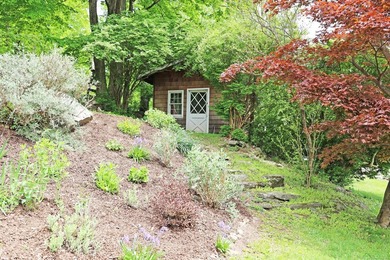 This picturesque ca 1780 farmhouse retains all of its historic - photo 38