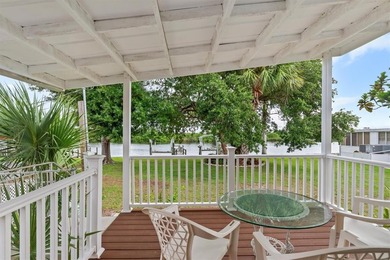 Welcome to this furnished, move-in ready 2-bedroom, 2-bath - photo 3