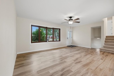 Experience Lake Wisconsin living in this beautifully remodeled 3 - photo 6