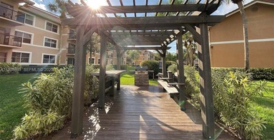 (private lake, pond, creek) Condo For Sale in Coral Springs Florida