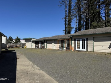 Commercial opportunity. 7.562 sq ft improved on .48 acres zoned - photo 4