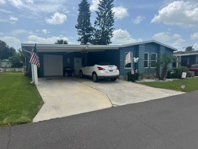 (private lake, pond, creek) Home For Sale in Plant City Florida