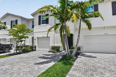 Modern Lakeside Living in Lake Worth | Gated Community 6933 - photo 3