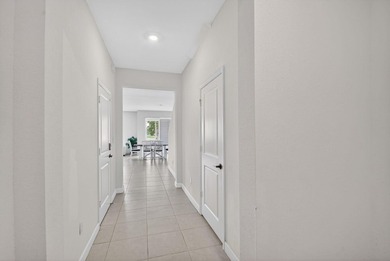 Modern Lakeside Living in Lake Worth | Gated Community 6933 - photo 5