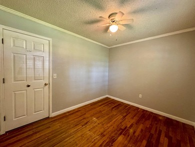 ** Back on market due to circumstances unrelated to the seller - photo 33