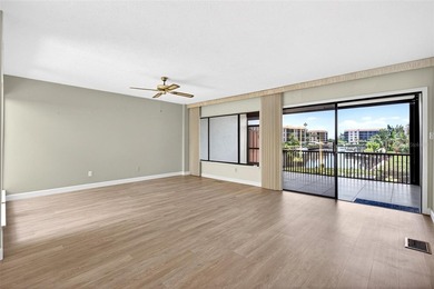 EMERALD POINTE! 2 BEDROOM, 2.5 BATH, 1-CAR GARAGE TOWNHOME IN - photo 9