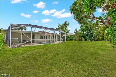 Charming 3-Bedroom Pool Home on a Desirable Corner Lot in - photo 4