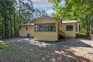 Meticulously updated and mechanically sound home in a private - photo 6