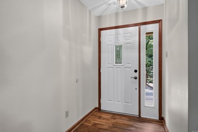 Meticulously updated and mechanically sound home in a private - photo 10