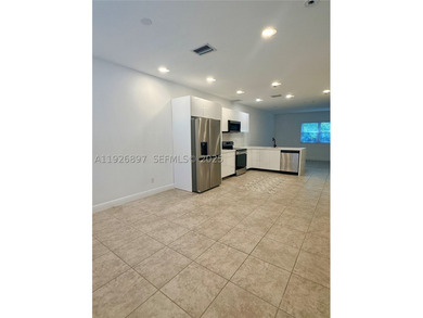 LOCATION,LOCATION, LOCATION!PERFECT HOME FOR YOUR FAMILY! ENERGY - photo 6
