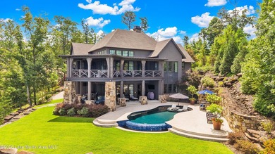 UNFORGETTABLE SUNSET VIEWS! Designed for entertaining, this - photo 3