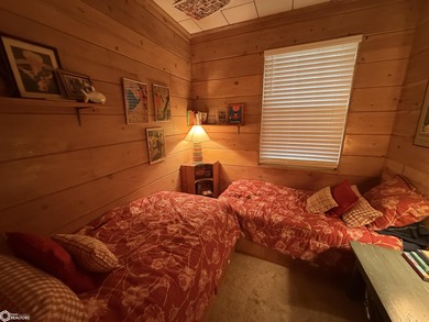 Cozy 2-bedroom lakefront cabin with 50 feet of frontage. This is - photo 11
