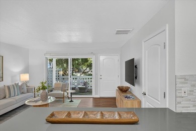 Beautifully refreshed and move-in ready Santa Cruz condo near - photo 12