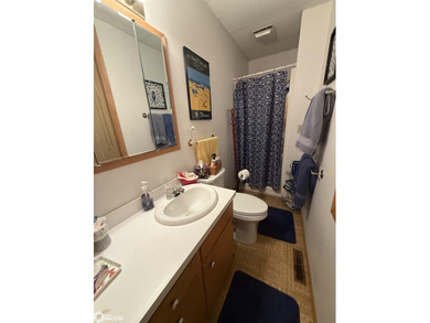 Cozy 2-bedroom lakefront cabin with 50 feet of frontage. This is - photo 13