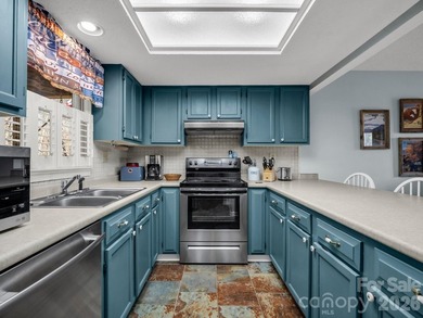 Stunning 2 bedroom/2 bathroom condo overlooking the golf course!